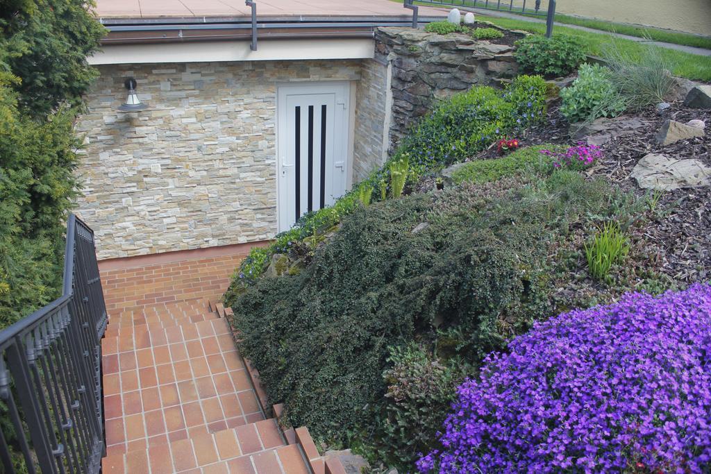 Apartment Dejvice Prague Exterior photo